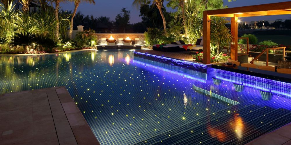 Read more about the article A Comprehensive Guide to Selecting the Perfect Swimming Pool Lights